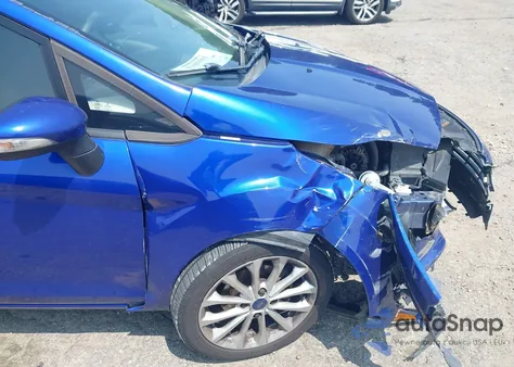 2014 Ford Fiesta Se z USA, uszkodzony, nr VIN 3FADP4BJ8EM194944